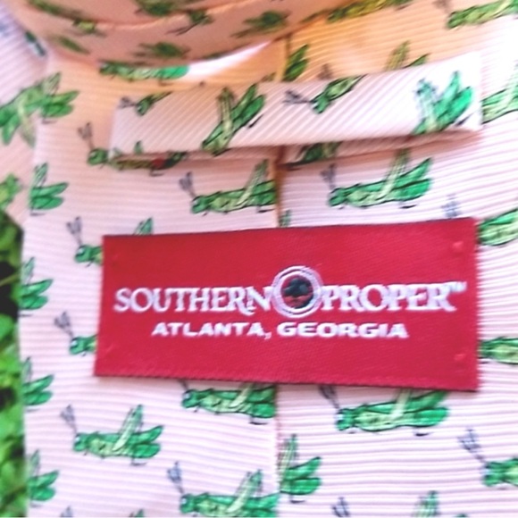 SOUTHERN PROPER Pink Katydid/Green Grasshopper Silk Tie. OS. - Picture 7 of 9